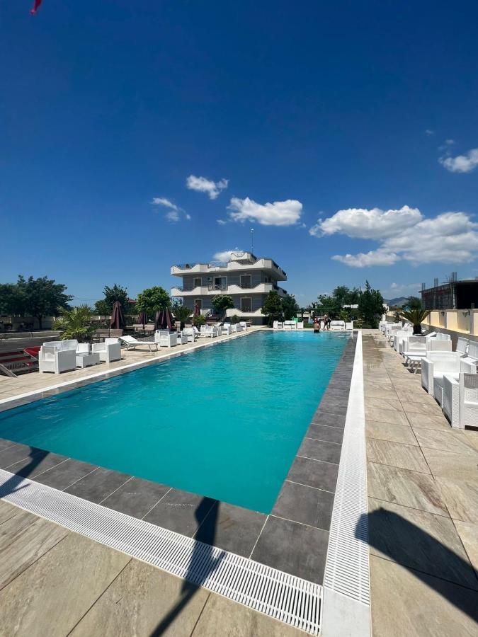 Union Villa Shkodër Екстериор снимка
