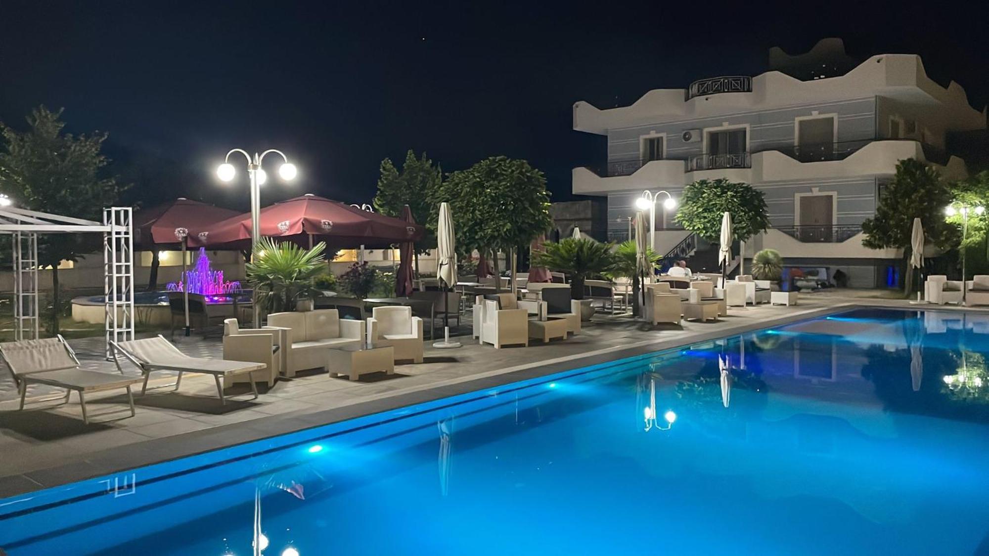 Union Villa Shkodër Екстериор снимка